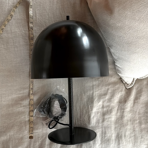 NWT Abigail Ahern Delphi Lamp - Picture 9 of 12